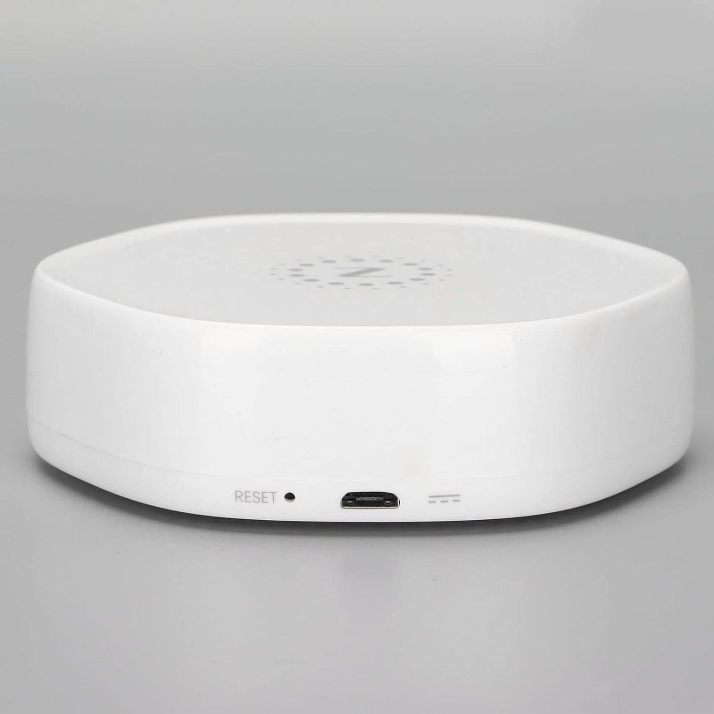 YZG12 Wireless Smart Gateway APP Remote Control Intelligent Gateway Hub for Tuya ZigBee 3.0 Home Automation System White ABS Compact Design