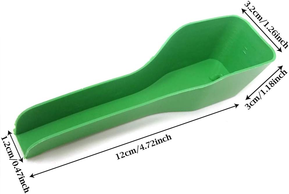 4pcs Green Bird Feeder Spoon Plastic Parrot Feeding Scoops Hand Food Feeding Tableware Birds Feeding and Watering Supplies
