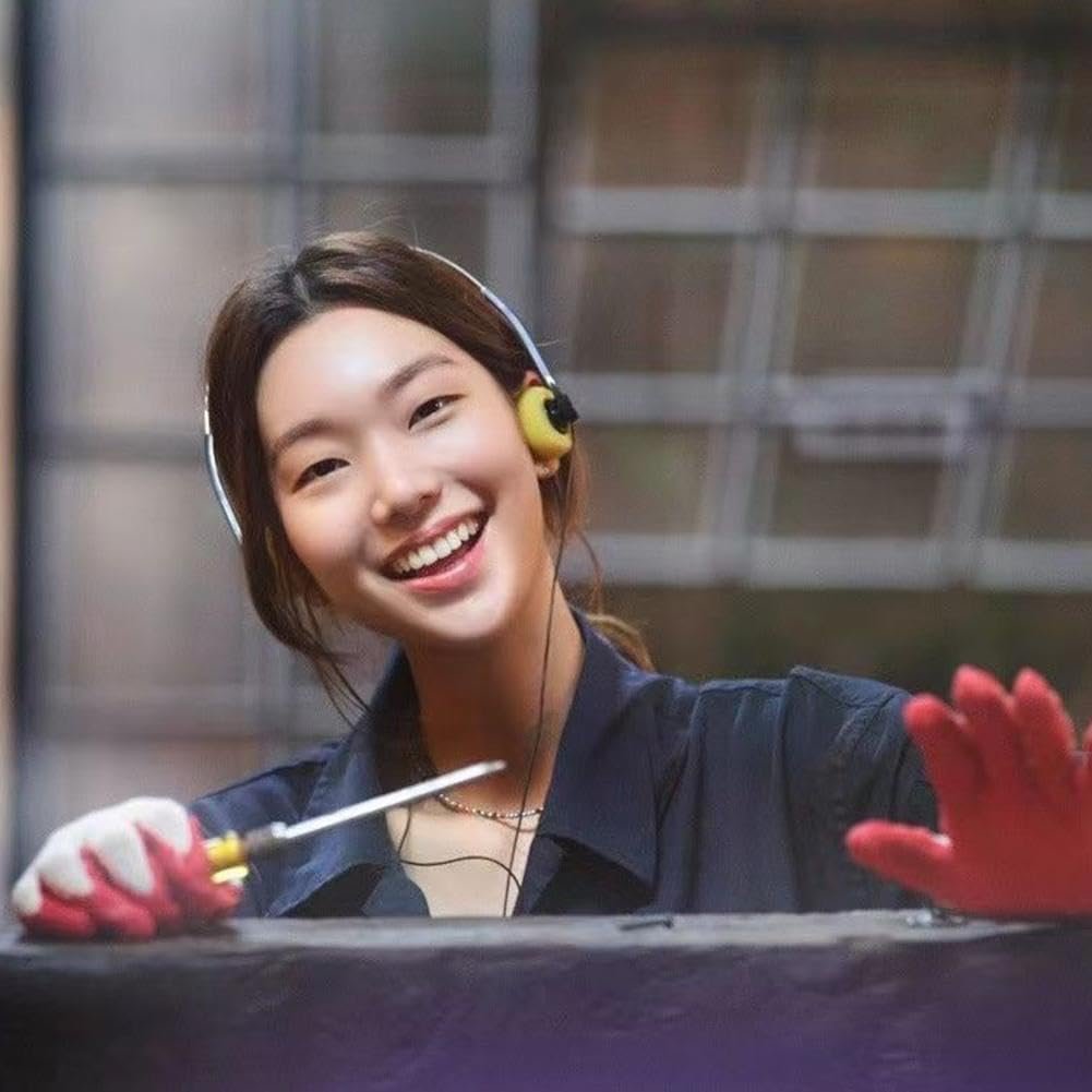 1Pc Orange Retro Over-Ear Headphone,Vintage Feelings Underwire Headphone,Retro Lightweight Earphones,Hi-Fi Stereo Earphone Headset,for Most Mobile Phones Playback Pevices Earbuds
