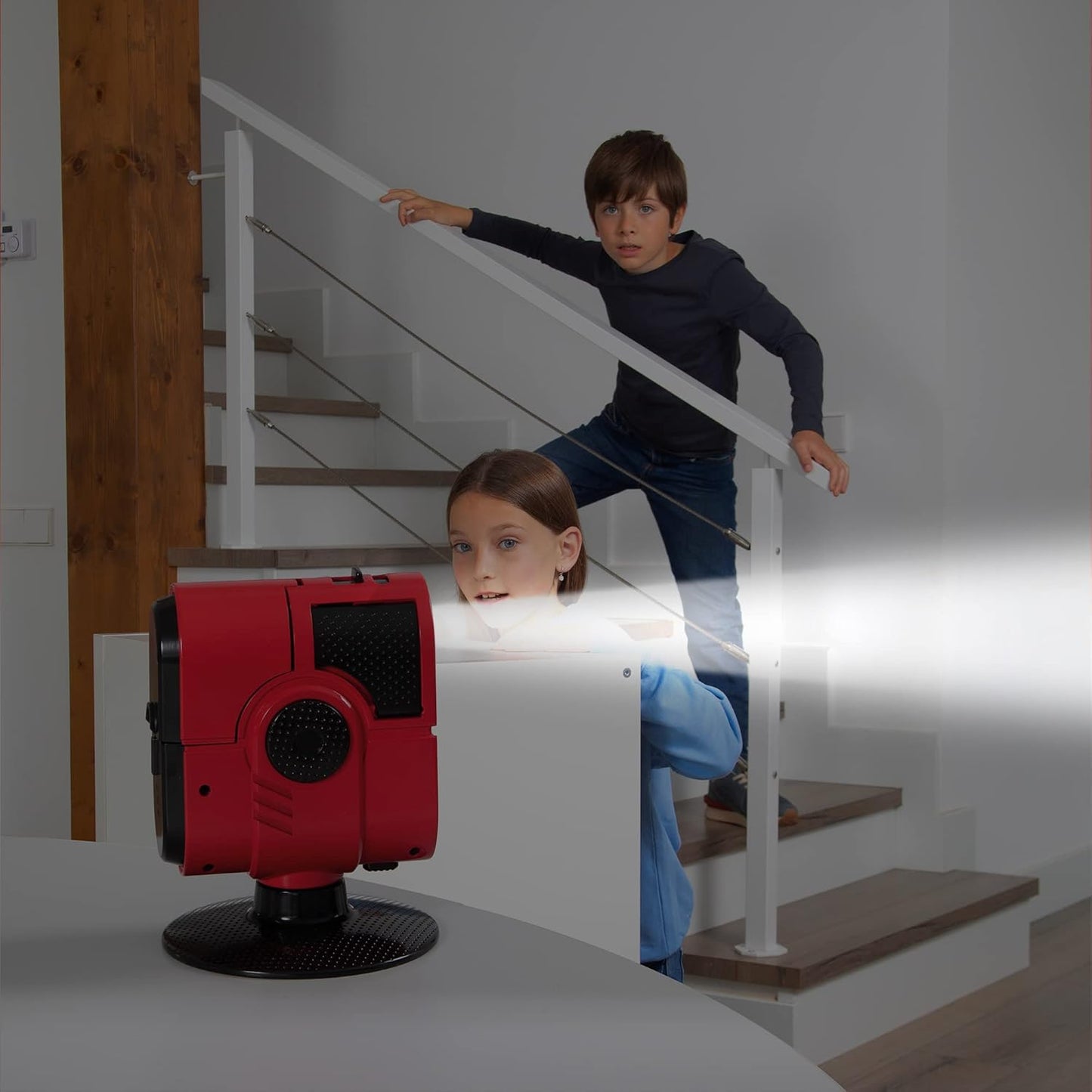 Play Fun BY IMC Toys Camera Escape | Fun Secret Agents Game, Unplug Camera Before You Detect - Fun Game for Children from 6 Years