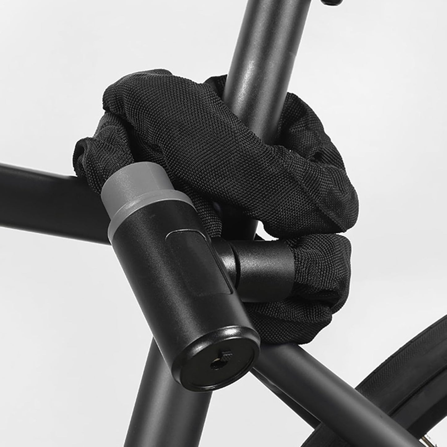 Heavy Duty Chain Lock for Scooters and Electric Bikes, High-Security Anti-Theft Locking Tool with Steel Links for Urban Commuters and Personal Transportation Safety, 1 Set