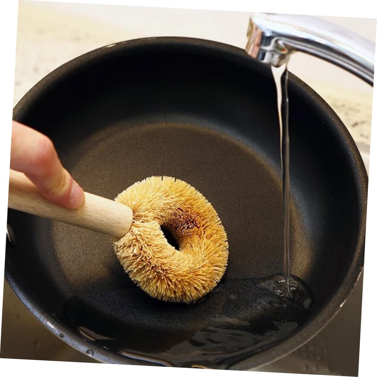 MAGICLULU Kitchen Cleaning Brush Coconut Brown Pot Brush Soft Bristles Bowl Cleaning Tool Wooden Handle