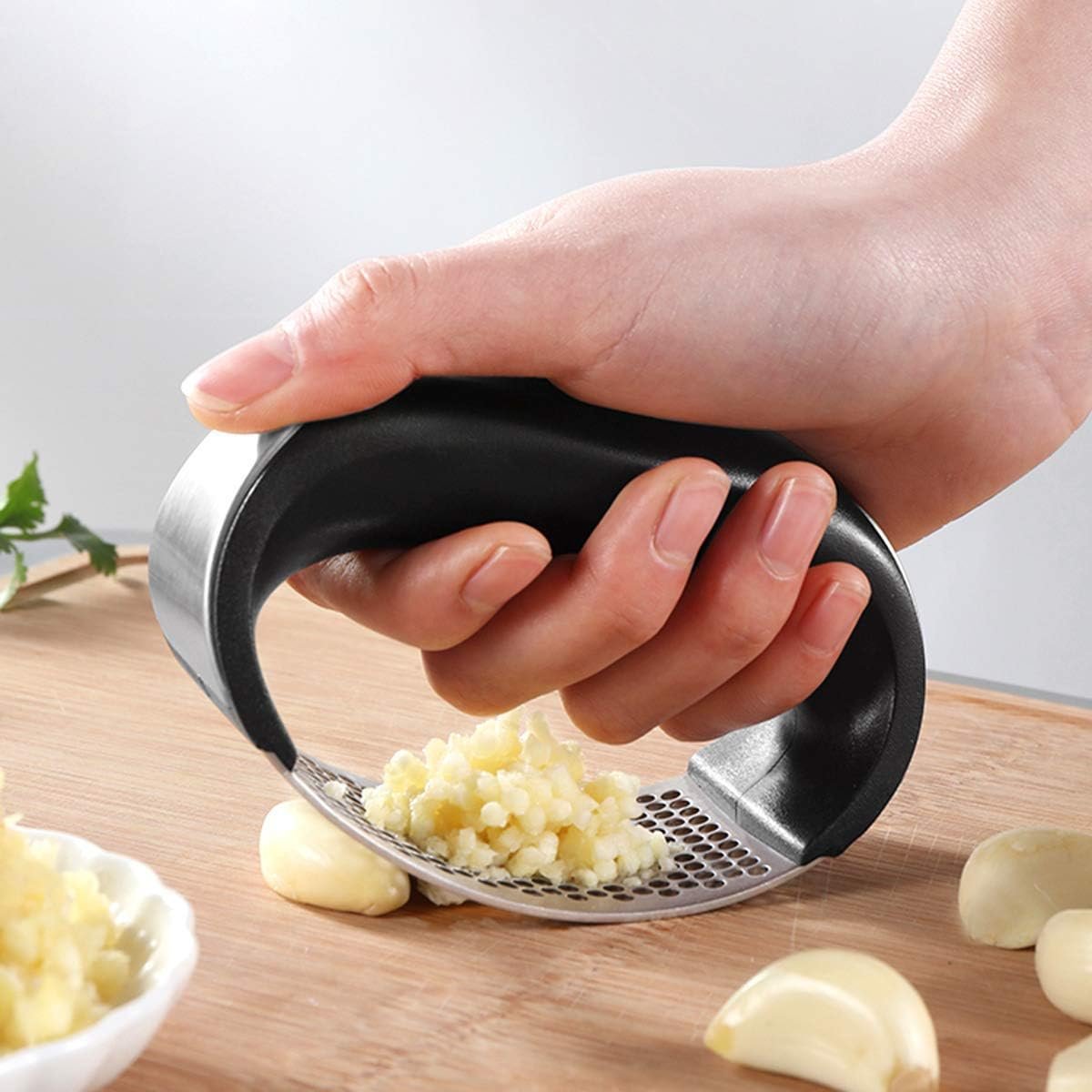 SENQIAO Garlic Press Rocker Stainless Steel Ginger Crusher Squeezer Slicer Mincer Chopper Kitchen Gadget with Ergonomic Handle (2019)