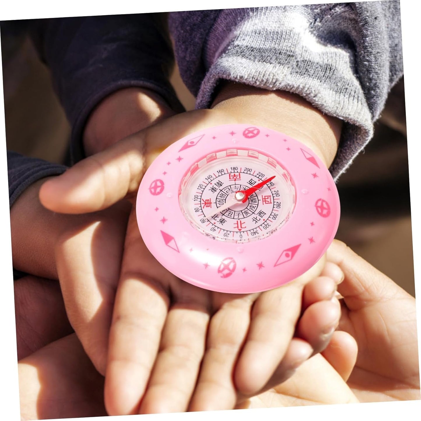 OHPHCALL Outdoor Adventure Companion Compact Mini Compass Plastic Metal Student Hiker's Tool Random Color