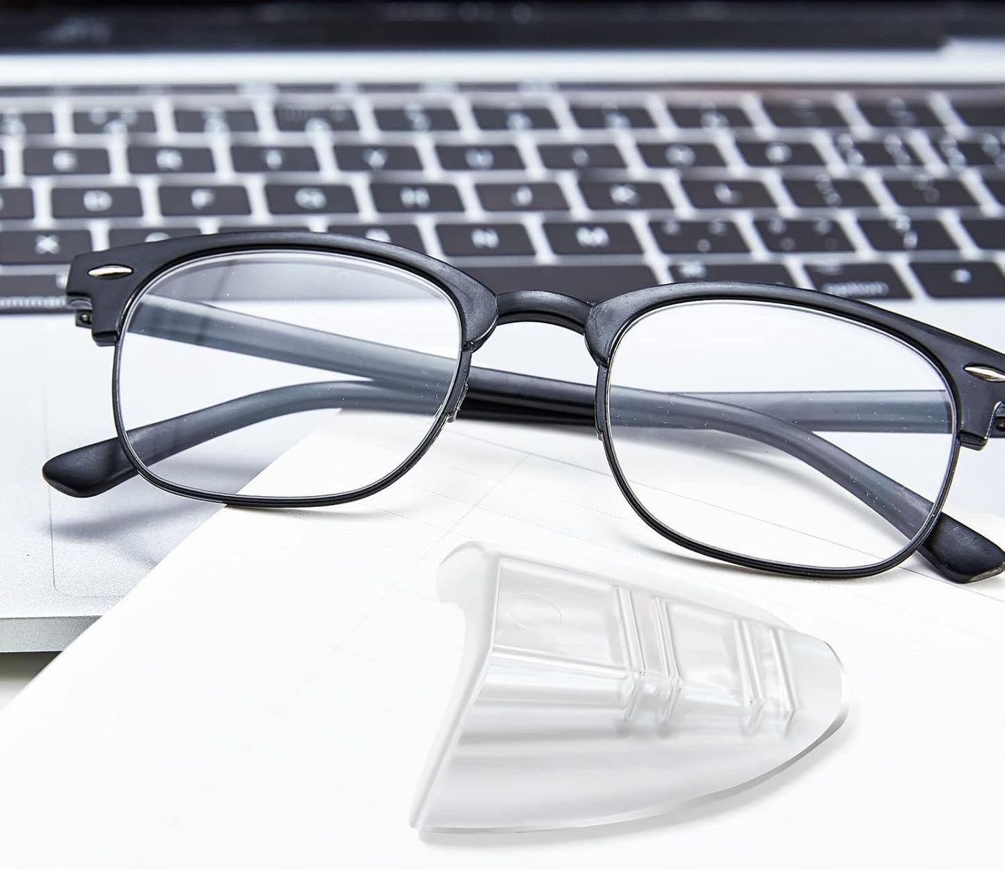SenZee Glasses Side Shields, 2 Pairs Transparent Glasses Side Protector, Fits Small to Medium Eyeglasses, Easy to Use, Protective