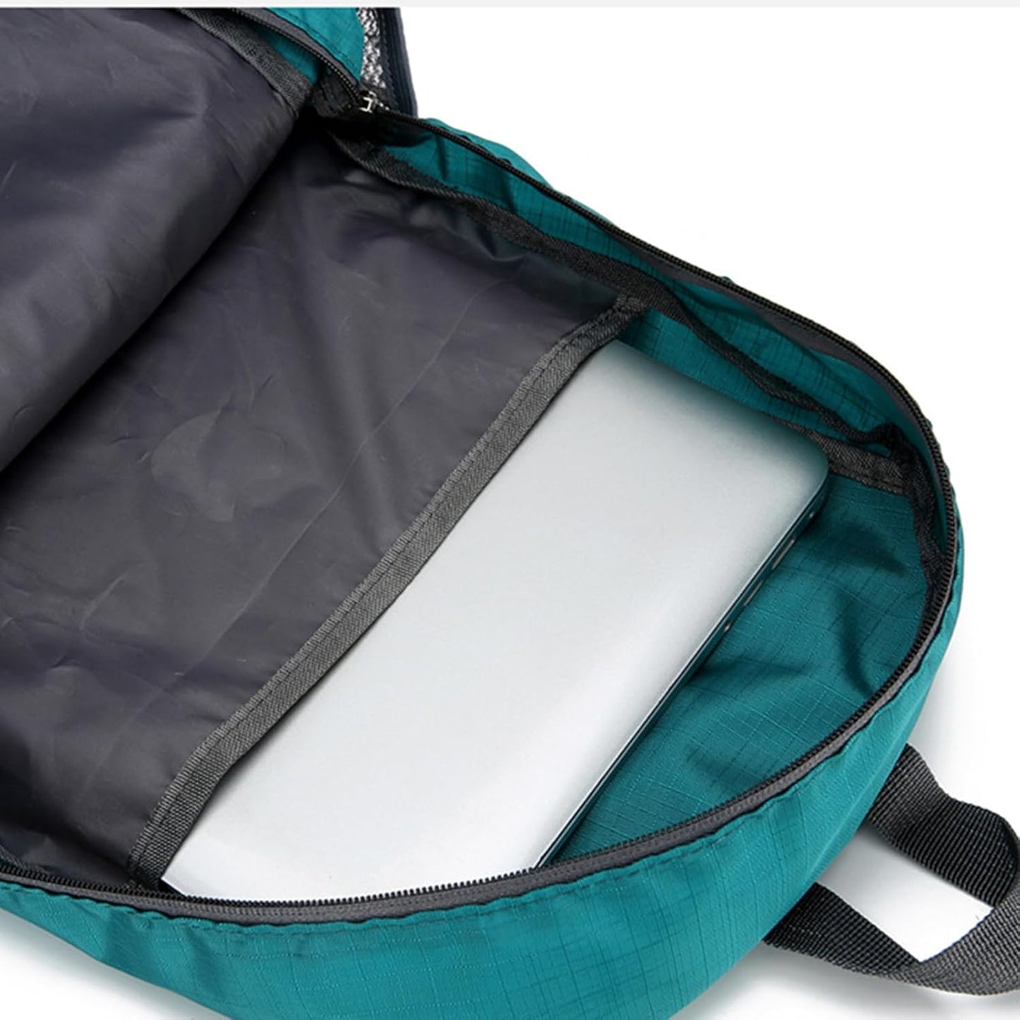 Daypack Hiking Backpack, Large 30L Storage Bag, 420D Polyester Waterproof Foldable Travel Bag, Outdoor Gear, Ideal for Camping, Backpacking, Walking, Traveling, and Adventure, 30x15x46cm