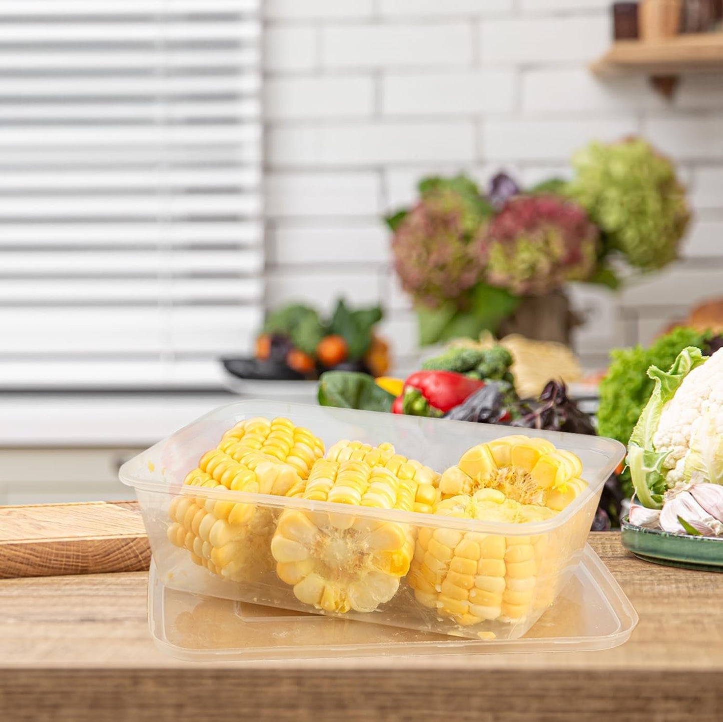 100 Pack Plastic Takeaway Food Containers Disposable with Lids 650mL - Microwave, Freezer & Dishwasher Safe - Reusable & Stackable Meal Prep Containers - Clear, BPA-Free Food Containers for Storage