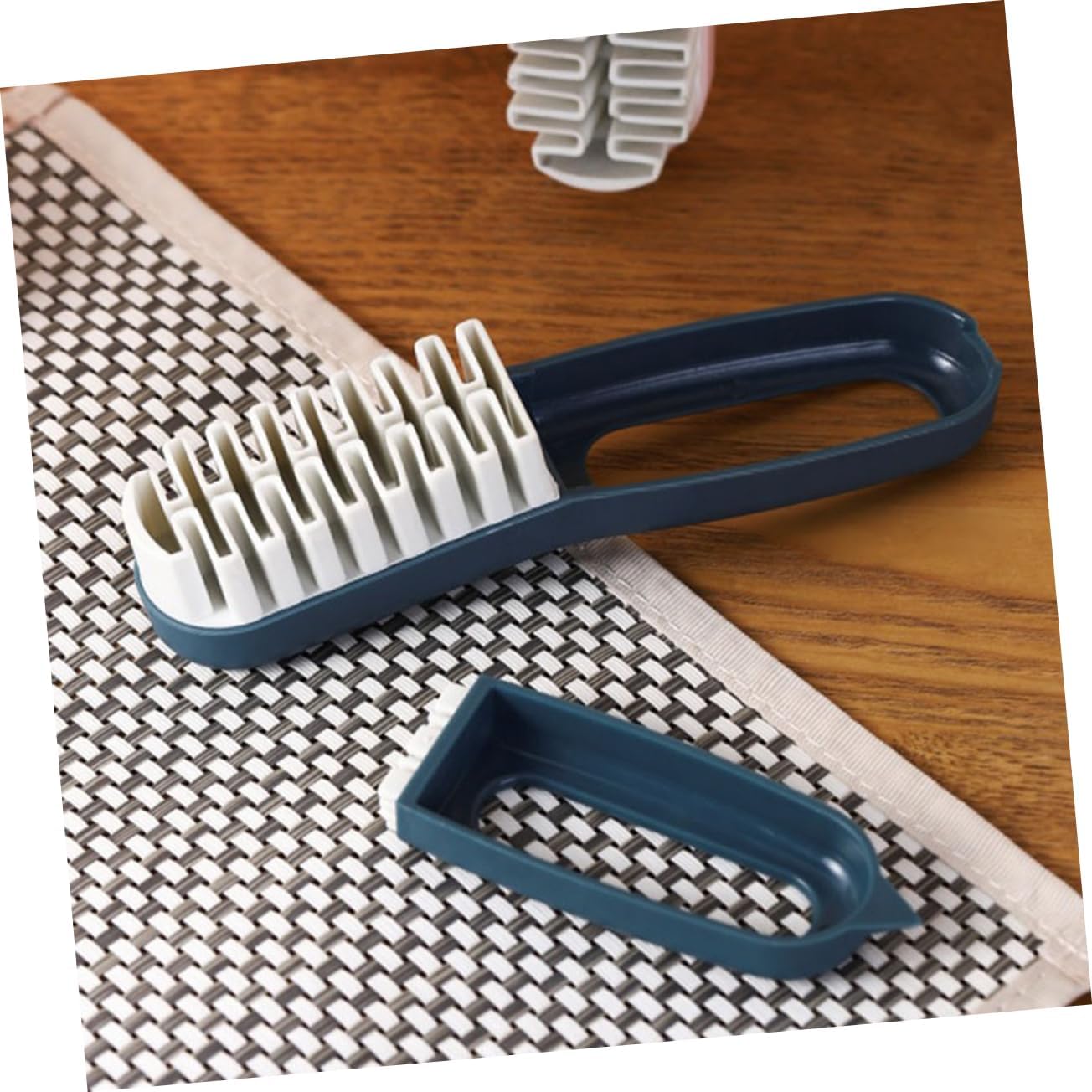 Garneck Multi Functional Shoe Cleaning Brush Soft Bristles for Efficient Stain Removal Compact Design for for Shoes Essential Household Cleaning Tool