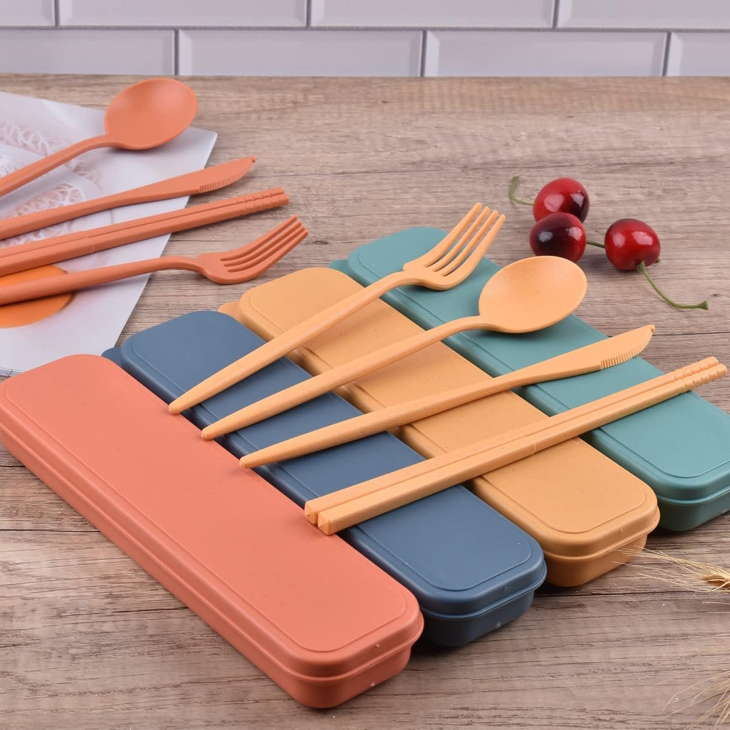 Travel Cutlery Set with Case, Plastic Cutlery Set, Reusable Utensils Set with Case, Portable Camping Cutlery Set for Lunch Box School Office Picnic Travel or Daily Use (4 Colors)