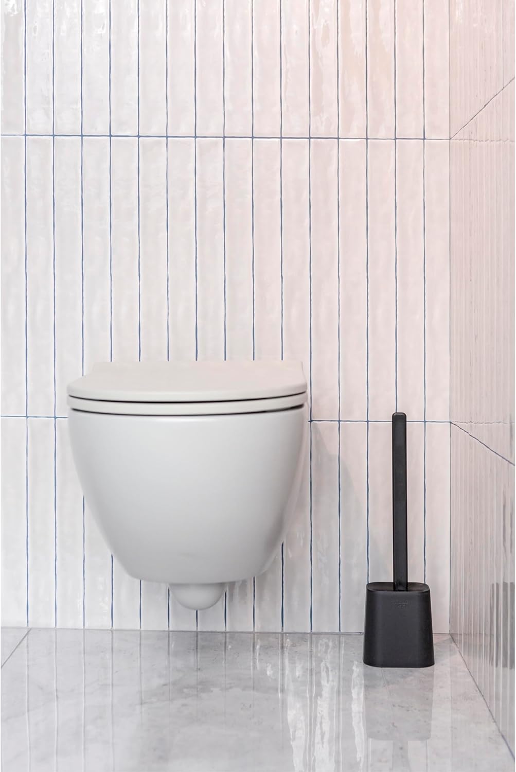 Vigar Essential Eco Toilet Set, Black