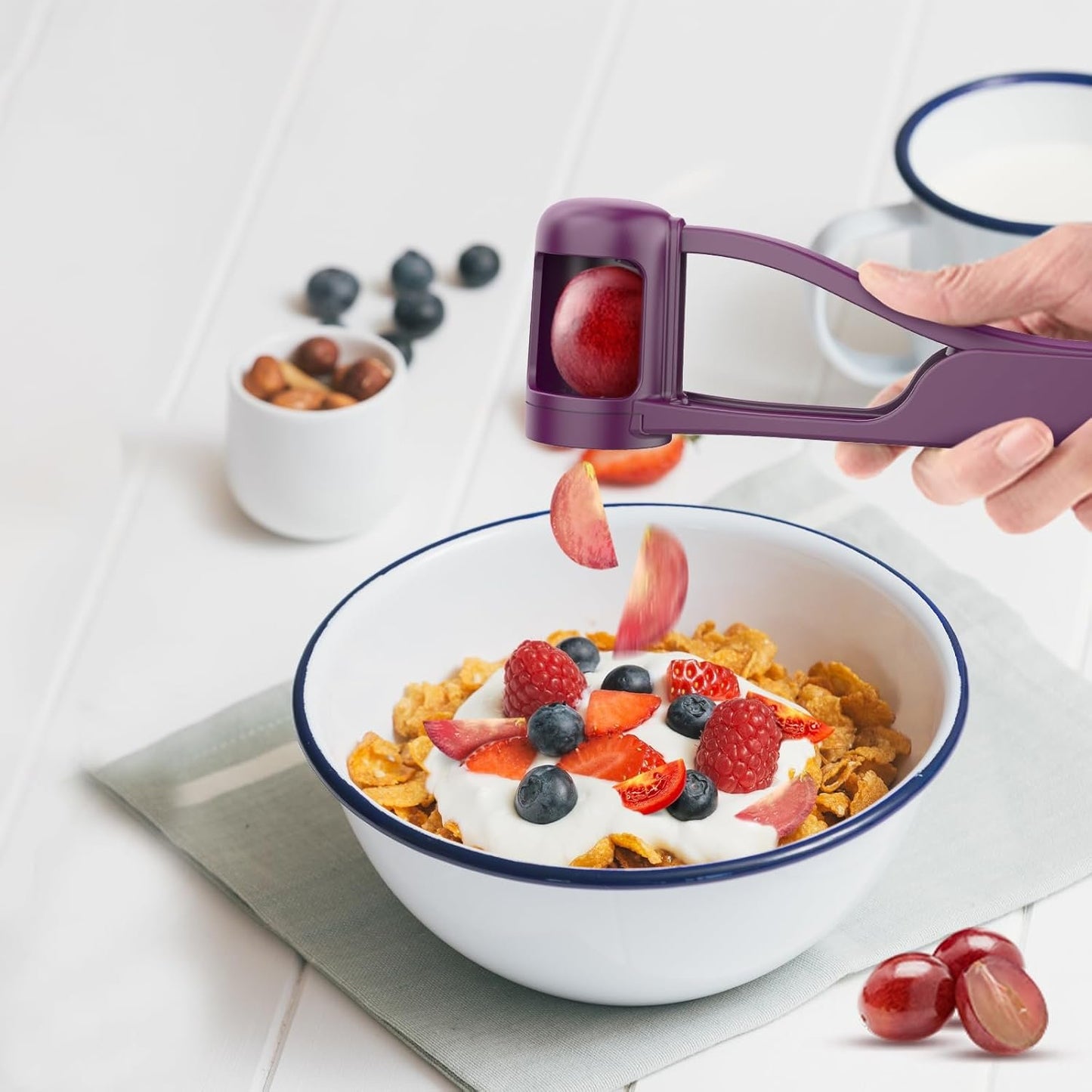 Luvan Grape Cutter for Toddlers,Grape Slicer for Baby Tomato Cherry Strawberry Cutter Tools Into 4 Pieces Vegetable Fruit Salad, Stainless Steel Quarter Corers Pitters Slicer Kitchen Gadget-Purple