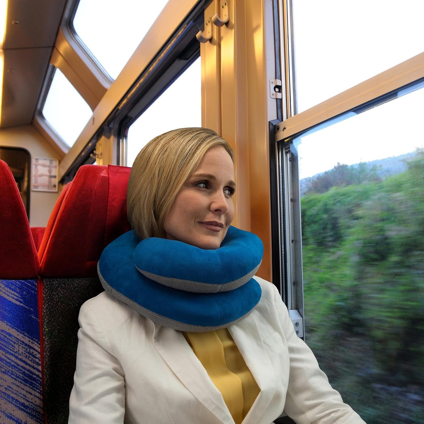Travelon: Travel Comfort Neck Pillows, Cobalt/Gray, One Size, Deluxe Wrap N' Rest Pillow