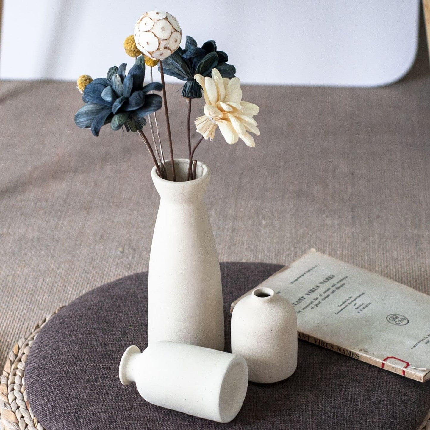 Set of 3 Modern Nordic Ceramic vases in Matte White Finish,Minimalist Decorative Vases for Living Room Bookshelf Table Centerpiece Entrance Decor