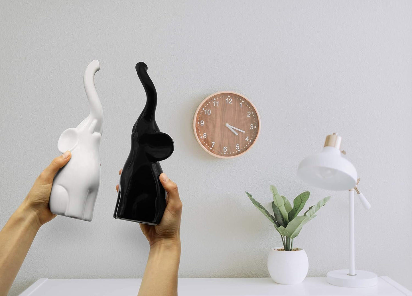 FeinKnick Harmonious Pair of Two Single Ceramic Elephants in Black and White - Modern Sculpture - Decorative Figurine Height 26 cm - Perfect Gift Idea