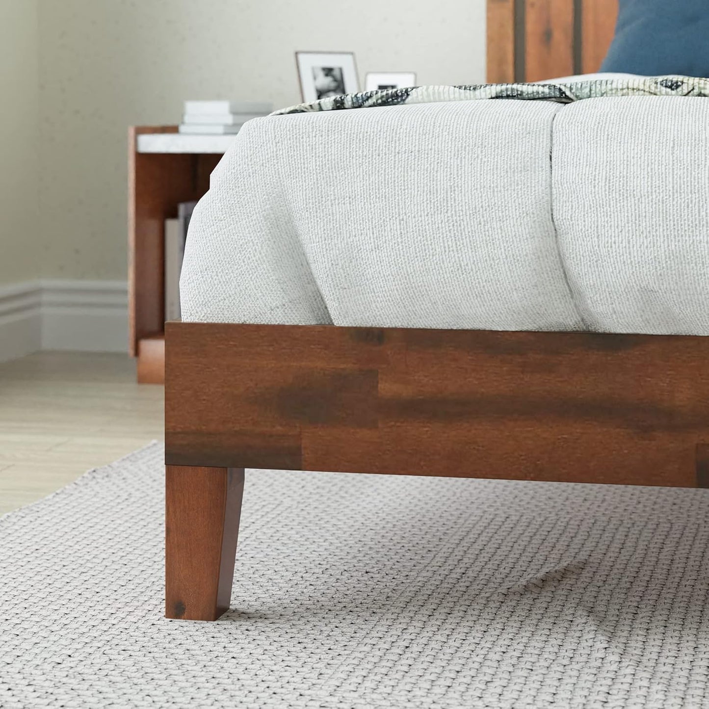 Zinus Deluxe Queen Bed Frame Solid Wood Platform Bed with Solid Timber Headboard Mattress Foundation - Antique Espresso, Superior Long-Lasting Heavy Solid Wood