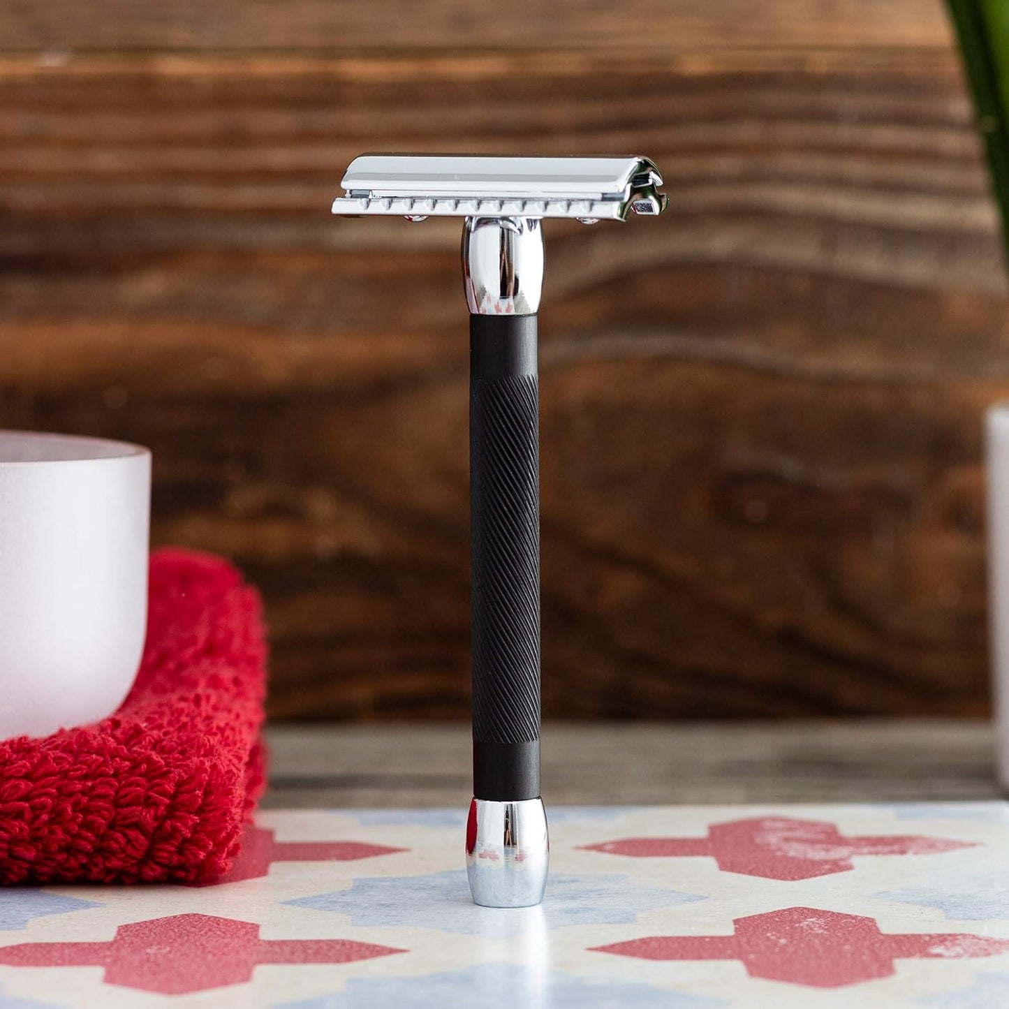 MERKUR Double Edge Safety Razor Short & Black Handle