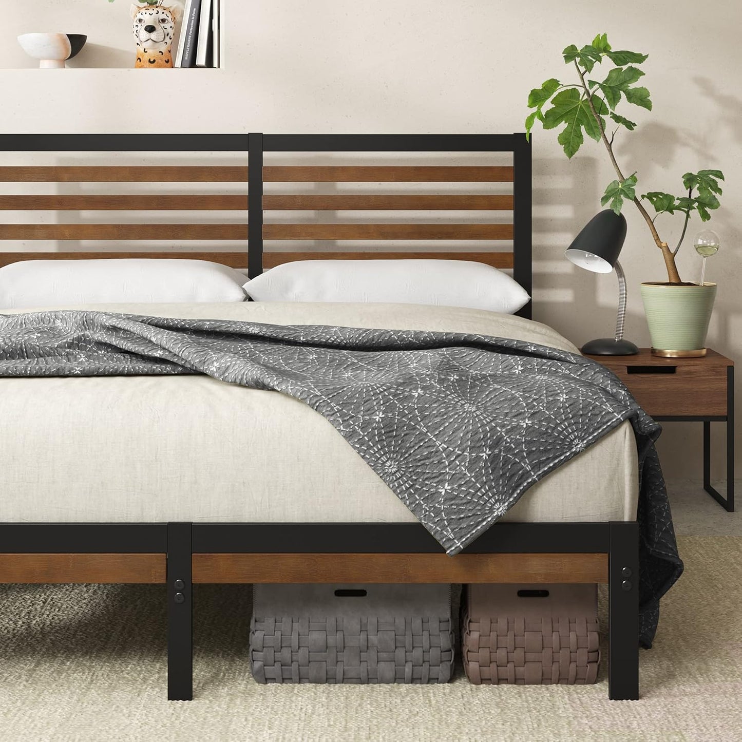 Zinus Kai Bamboo and Metal Bed Frame Hybrid Platform Base with Footboard - King