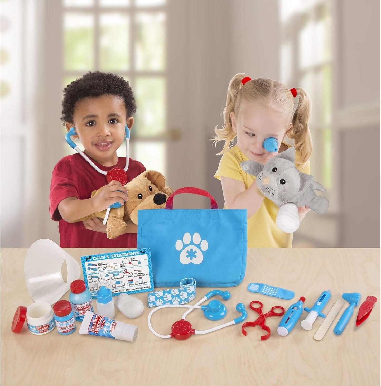 Melissa & Doug Examine and Treat Pet Vet Play Set (24 pcs) | Kids Veterinary Play Set, Veterinarian Kit For Kids, Pretend Play Doctor Set For Kids Ages 3+