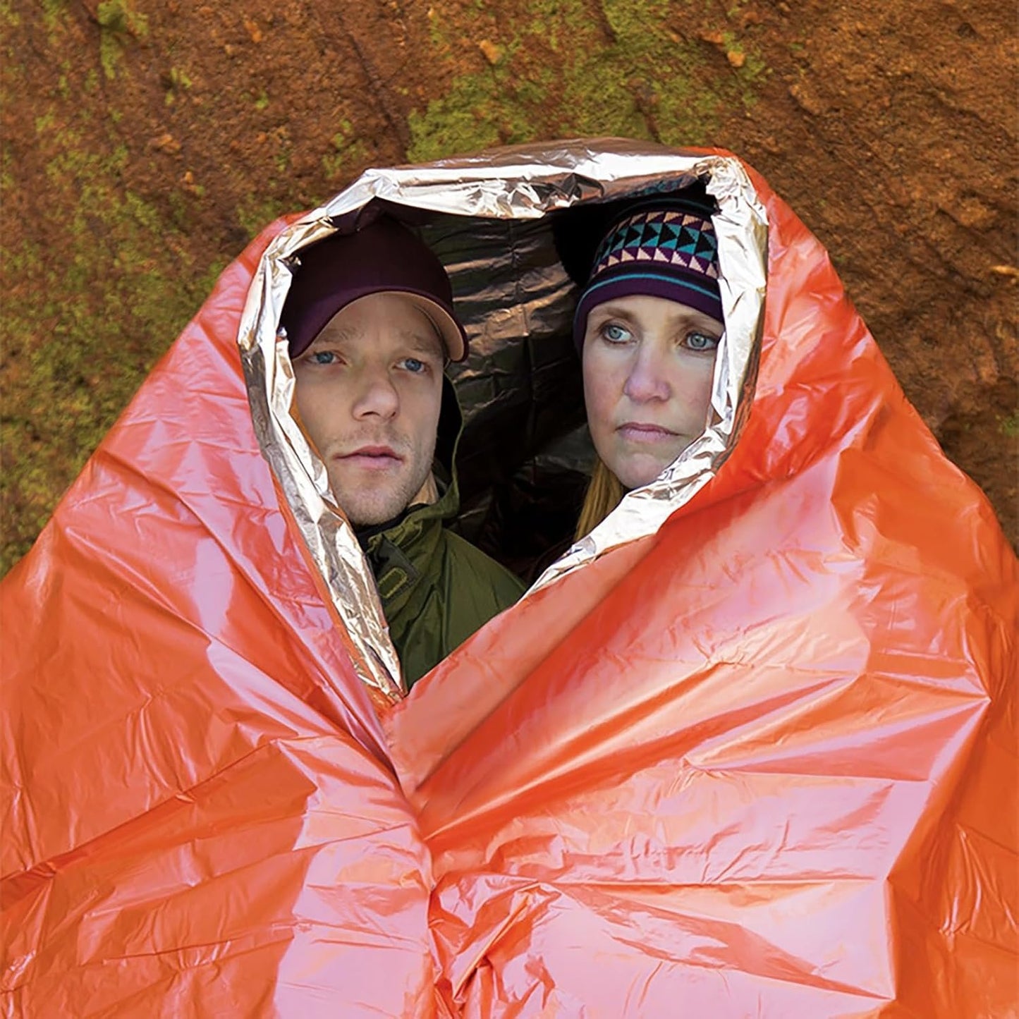 Emergency Tent,PE Aluminum Film Emergency Survival Shelter Tent, 61.8 X 96.4inch Waterproof 2-Person Thermal ShelterWeather-Resistant for Hiking Camping and Emergency Preparedness