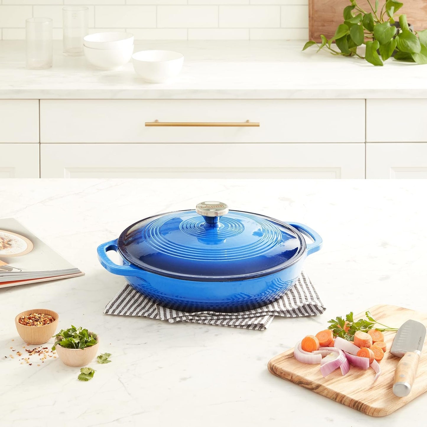 Lodge EC3CC33 Color 3-Quart Covered Casserole (Caribbean Blue)