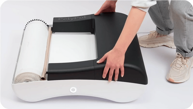 AI-Powered Litter-Free Self-Cleaning Cat Toilet