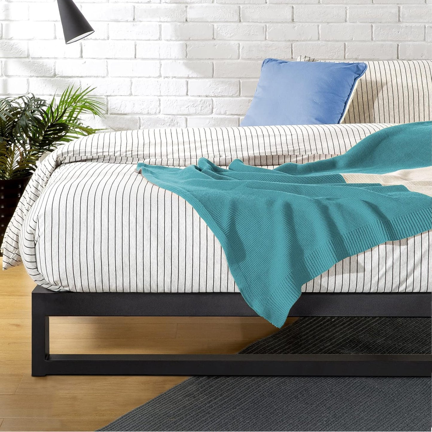 Zinus Full Bed Frame - Trisha 7 inch Metal Bed Frame with Wood Slat Support, No Box Spring Needed, Easy Assembly - Minimalist Platform Bed Frame with Underbed Storage Space, Full Size