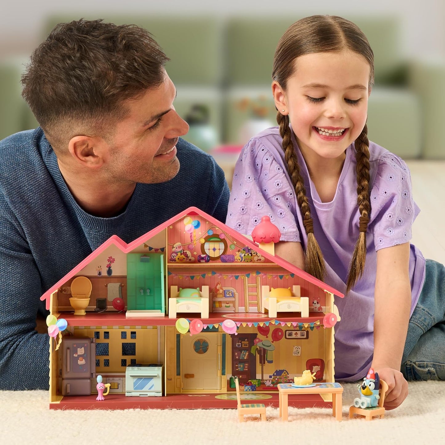 Bluey's Celebration Home, Help Celebrate Bluey's Birthday, with 11 Play Pieces of Removable Furniture and Accessories, Plus 1 Exclusive 6.35cm (2.5") Bluey Figure, Sticker Sheet Included