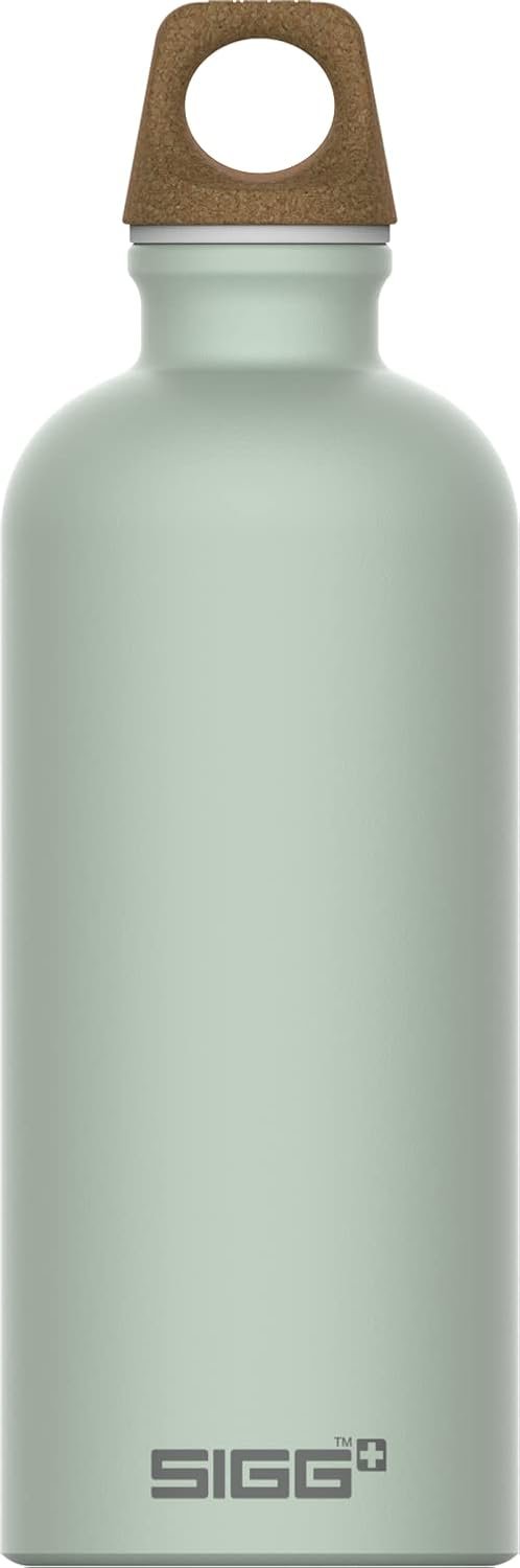 SIGG - Aluminum Water Bottle - Traveller MyPlanet Repeat Plain - Climate Neutral Certified - Suitable For Carbonated Beverages - Leakproof & Lightweight - BPA Free - 20oz