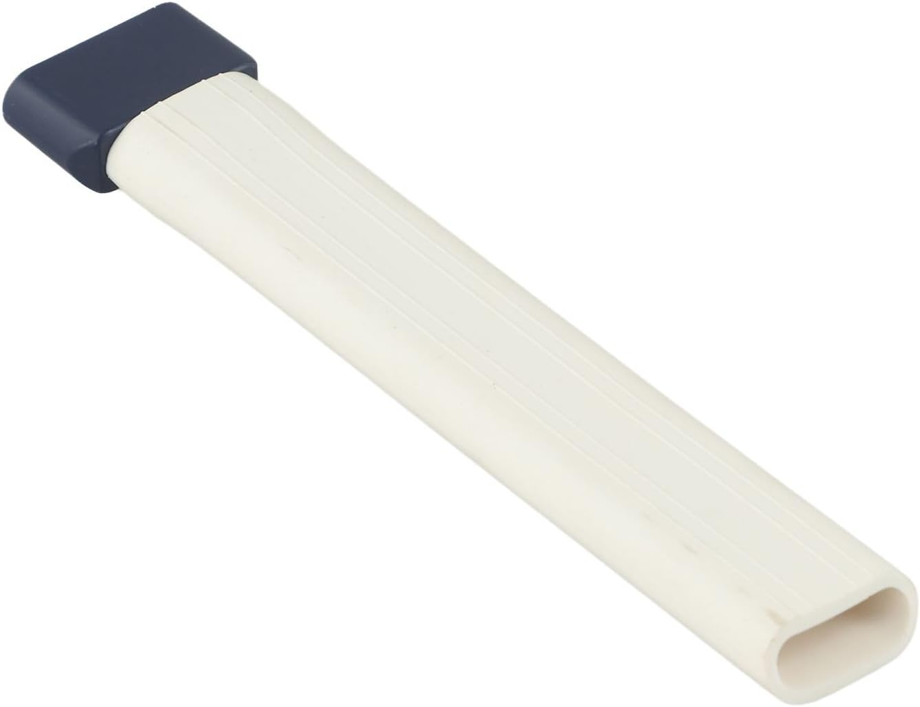 The Essential Cleaning Companion è uno strumento flessibile per fessure progettato per la gamma di aspirapolvere Eufy