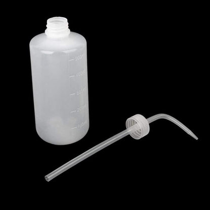 Lightweight Plant Watering Bottle Reusable Plastic Squeeze Bottle Curved Nozzle Watering Bottle for Garden Plants Feeding Plant 1Pcs 500Ml New Released