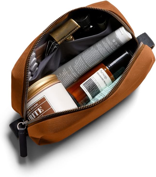 Bellroy Toiletry Kit, Water-Resistant Woven Toiletry Travel Bag (toiletries, Cologne, Shaving Accessories, Hairbrush, Toothbrush) - Bronze