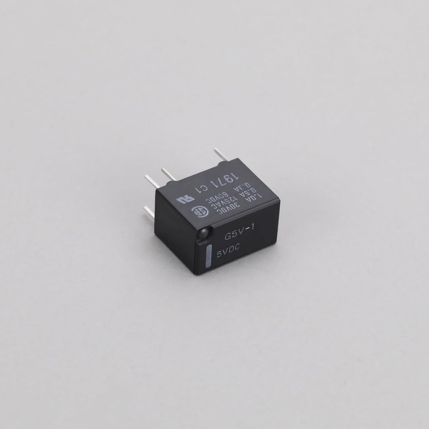 eMagTech 5Pcs G5V-1-DC5V Small Signal PCB Relays 167Î© Electromagnetic Power Relay 6Pin SPDT Signal Relay for Applications Including Home Automation Industrial Control, Black