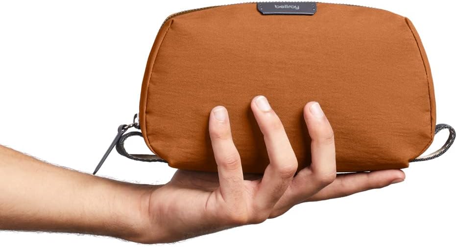 Bellroy Toiletry Kit, Water-Resistant Woven Toiletry Travel Bag (toiletries, Cologne, Shaving Accessories, Hairbrush, Toothbrush) - Bronze