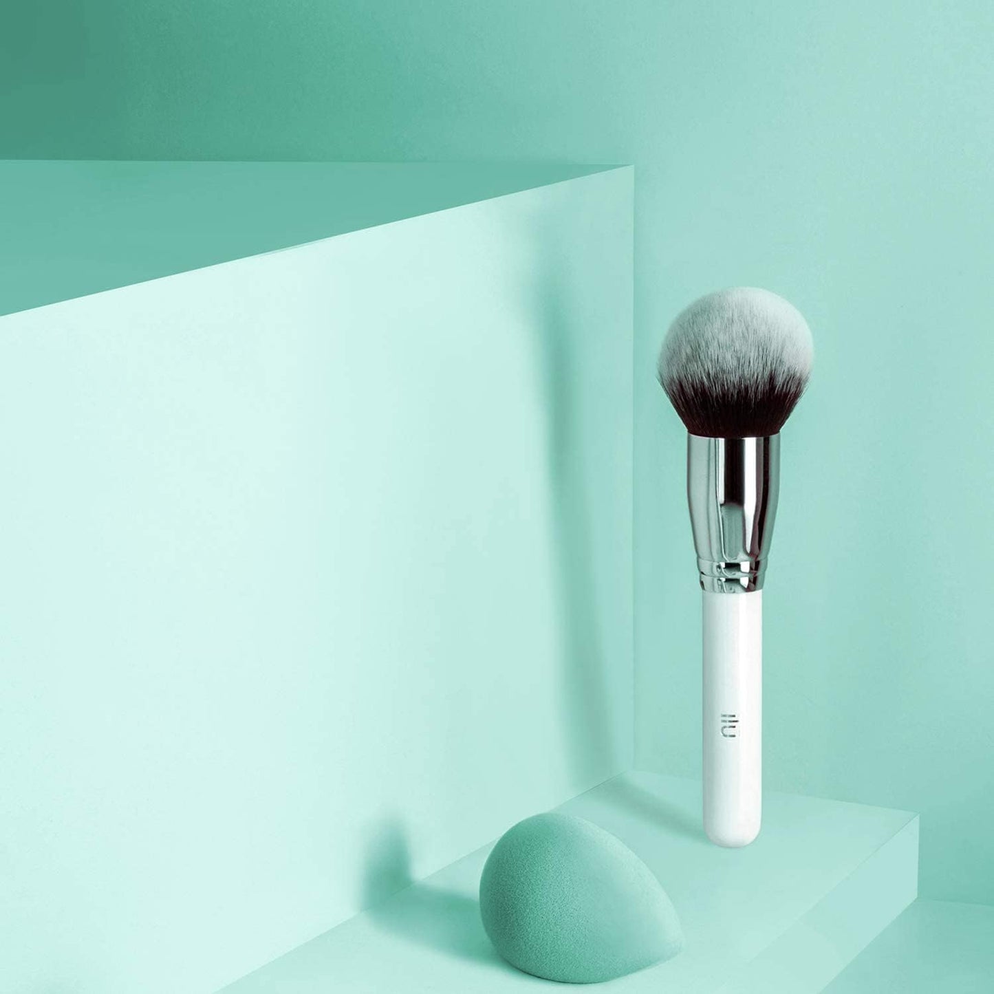 POWDER Big Brush 209 1u Soft Synthetic Wood Handle Easy Cleaning Gift for Artist Makeup Accessories Beauty Visage