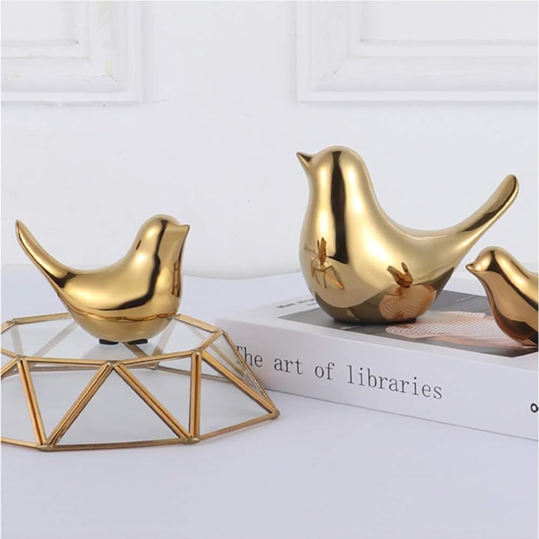 Small Gold Birds Ceramic Statues, Decorative Animal Sculpture, Gold Bird Figurines Ornaments, Modern Art Style Home Decor Craft for Shelves Bedroom Office Desktop Cabinets (2 Pack)
