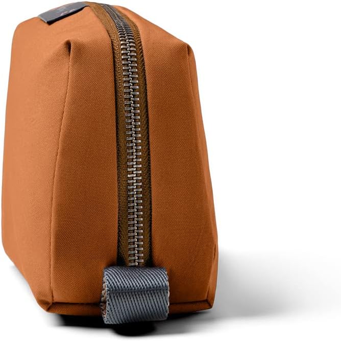 Bellroy Toiletry Kit, Water-Resistant Woven Toiletry Travel Bag (toiletries, Cologne, Shaving Accessories, Hairbrush, Toothbrush) - Bronze