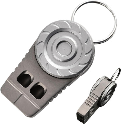Générique Safety Whistle, Titanium Alloy Signaling, Multifunctional Survival Tool, Loud & Design, Lightweight and Compact, for Pet Training, Camping, Kayaking, Hunting, Fishing, Attributo singolo, Se