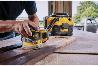 DEWALT 20V MAX Random Orbital Sander Kit (DCW210P1)