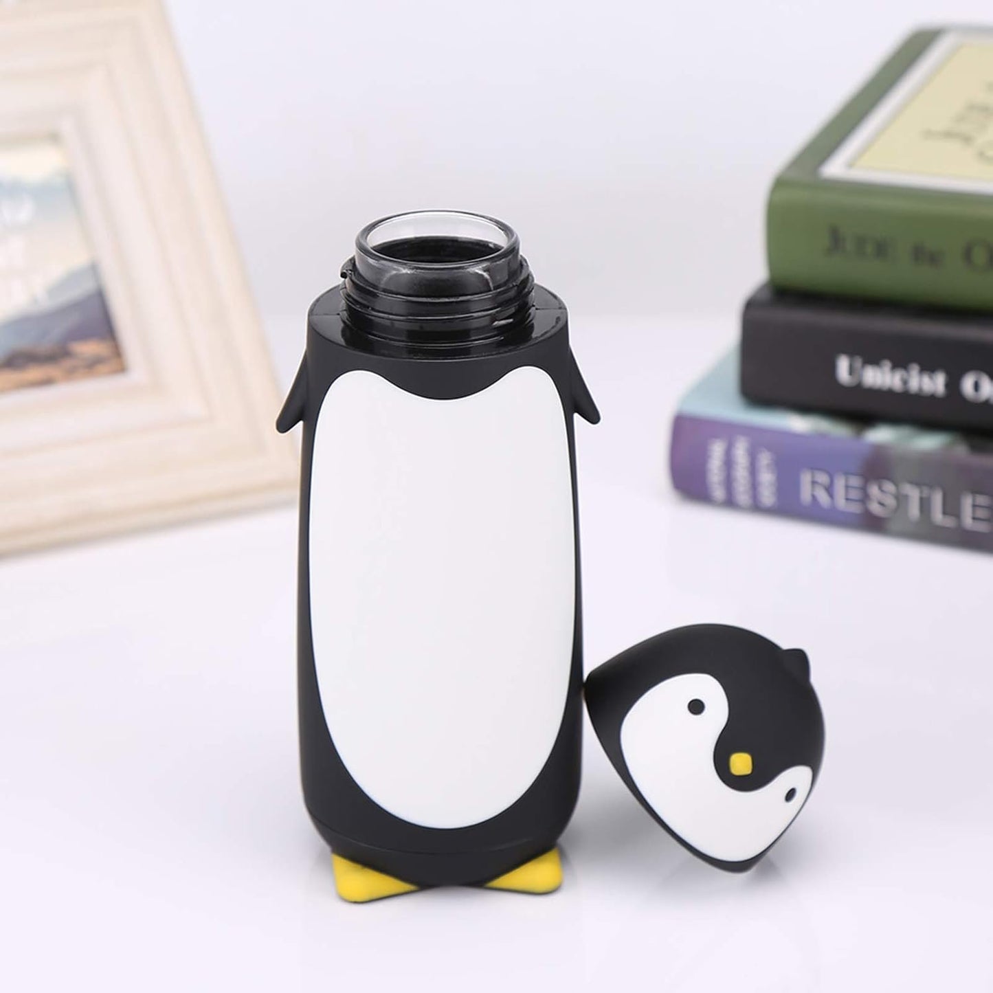 Penguin Shape Water Bottle, 300ML Capacity Portable Cute Cartoon Penguin Thermal Glass Water Bottle Double Layer Mug Travel Drinking Cup Ideal for Home School Travel Use (Black)
