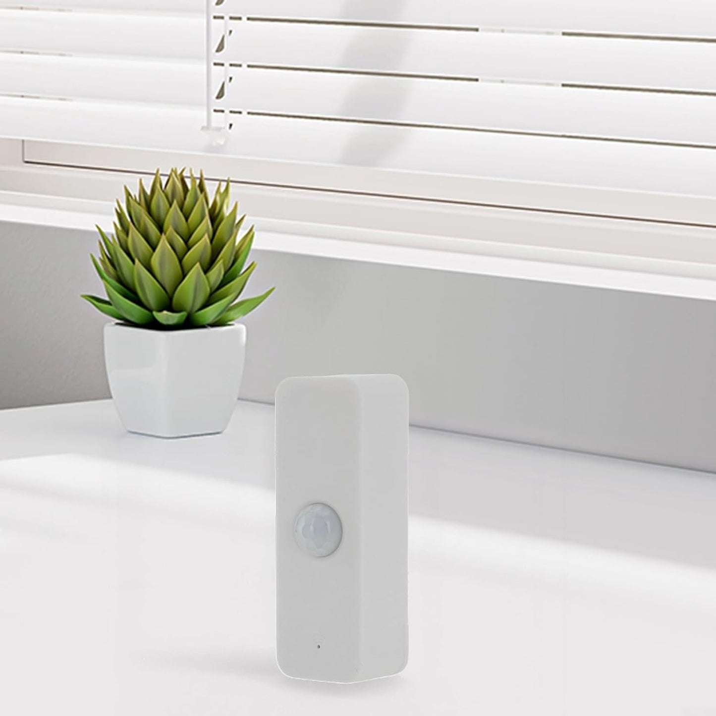 Smart Lighting Automation & Security per Zigbee Powered PIR Motion Sensor per un efficace monitoraggio remoto a casa