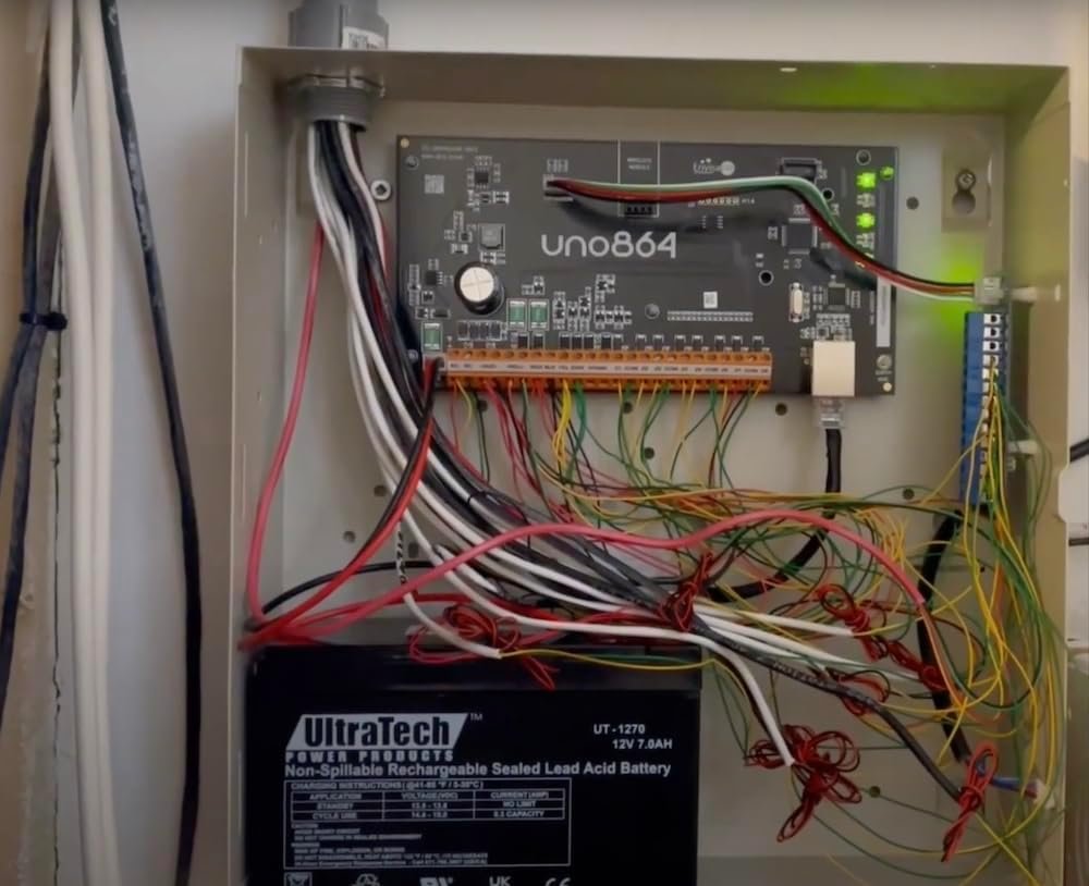 EyezOn UNO IP Hybrid Professional Grade Alarm Panel. Supports 128 Zones/Users/FOBs. Home Automation Interface. LTE and RF Options.