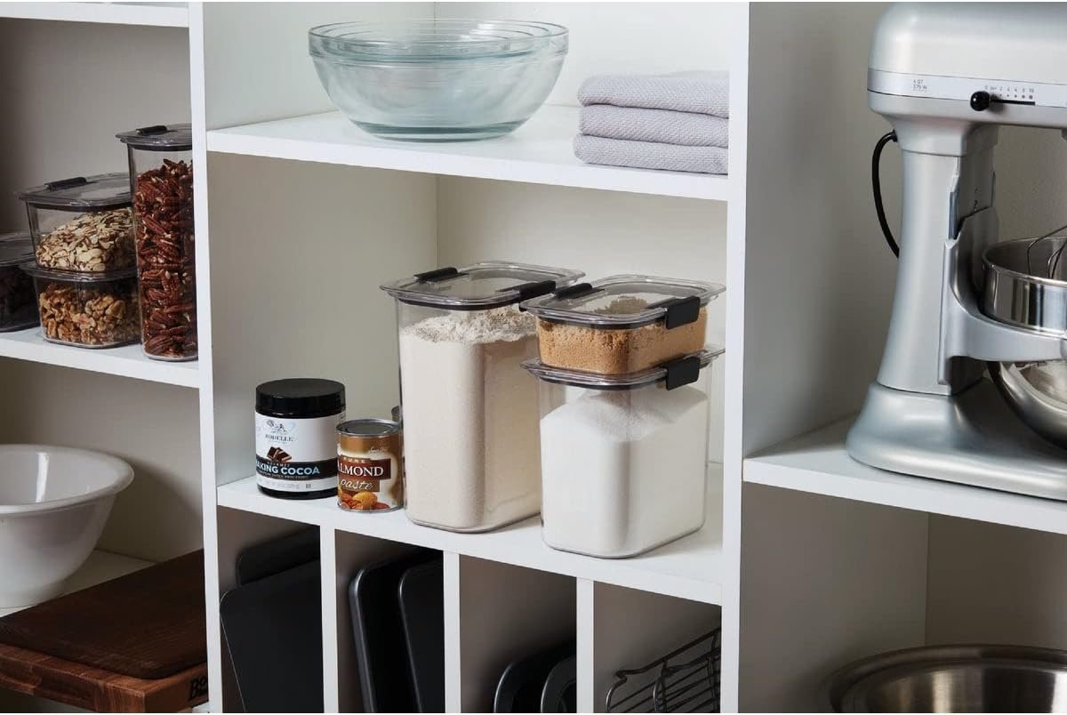 Rubbermaid Brilliance Pantry Airtight Food Storage Container, 2.8 L (12 Cup), 1 Count