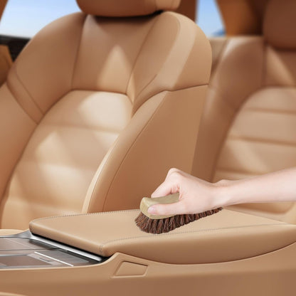 Horse Hair Detailing Brush, Long Bristle Cleaning Tool, Car Interior Applicator, Soft Multifunctional Brush, Gentle on Surfaces, Made of Horsehair Material, 6.3x2.56x1.77in