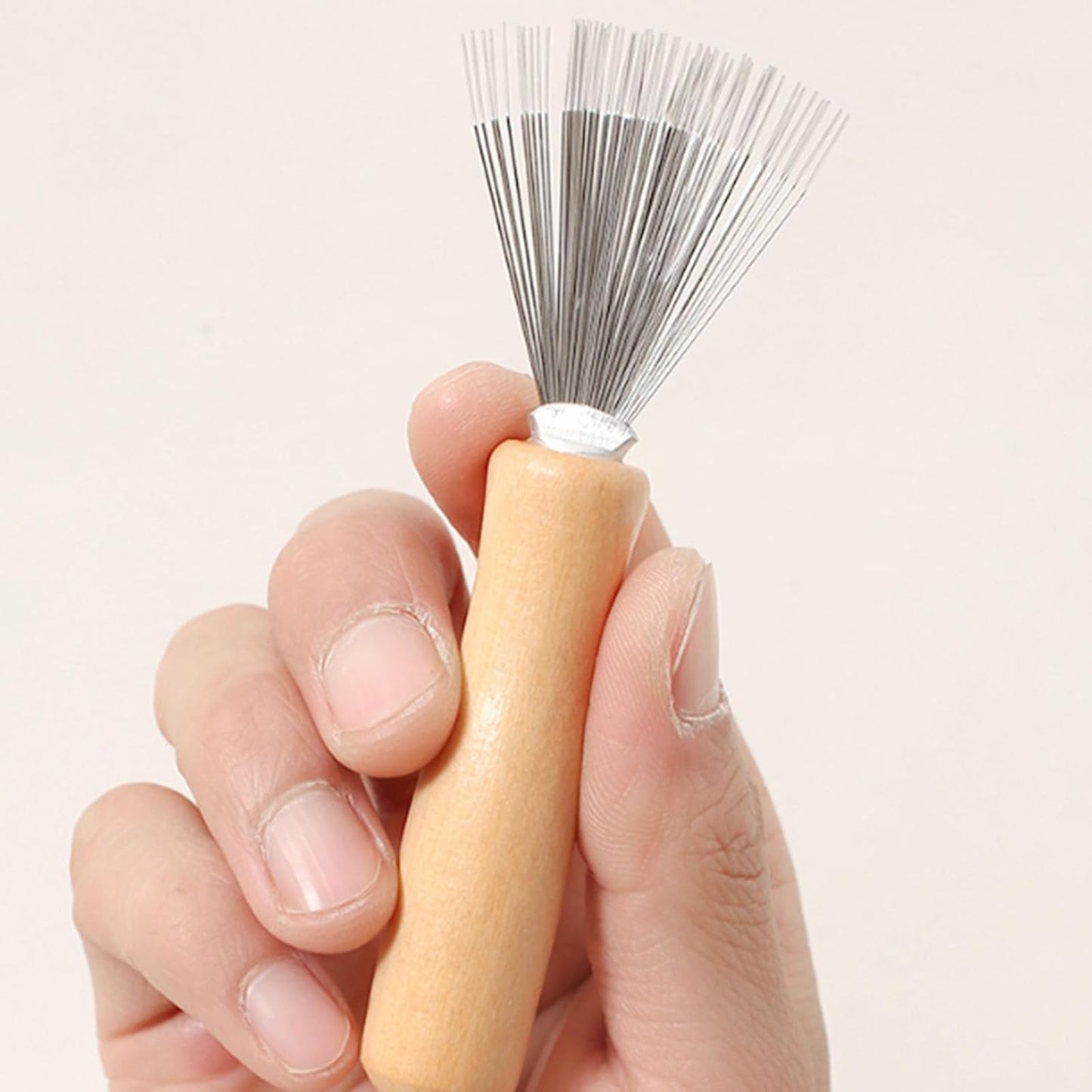 1 Piece Hair Brush Cleaning Tool, Hair Brushes Tool Comb Cleaning Comb, Cleaning Tool for Combs, Bath Mats, Carpets