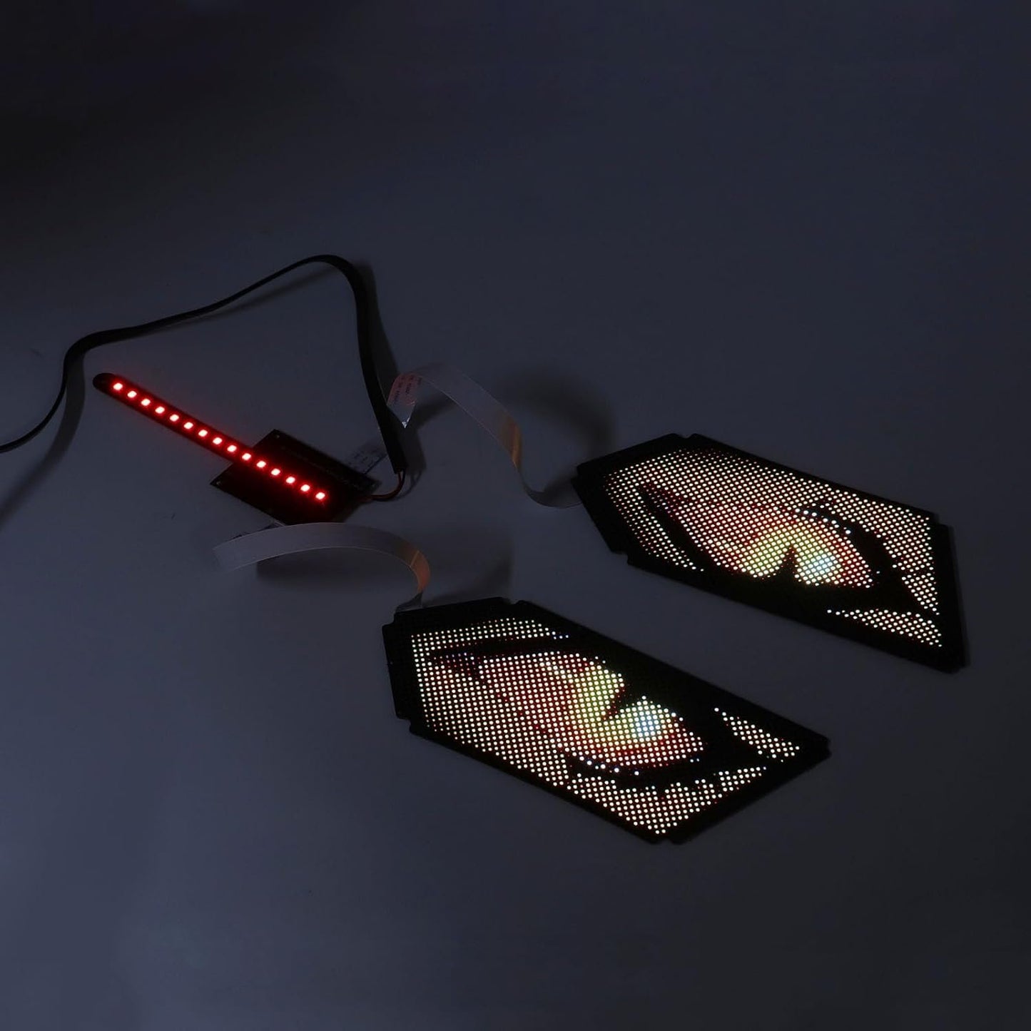 LED Backpack Eye Display Bluetooth Programmable LED Eyes Screen 60x96 Resolution DC12V Power Supply for Backpacks Shirts Vests Cars Motorcycles