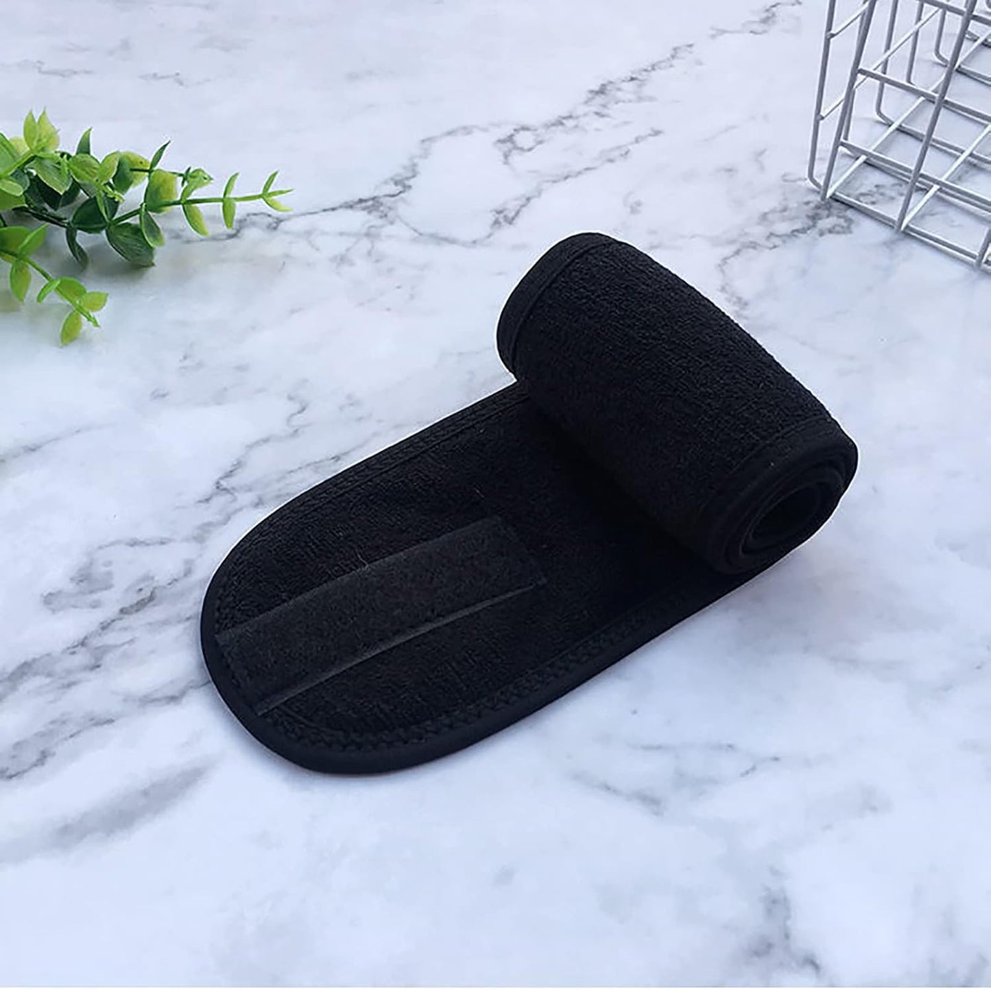 1 Piece Adjustable Microfibre Hair Band with Magic Tape, Makeup Sponge Headband for Face and Shower, Hair Band for Women Makeup Spa for Yoga Sport-Black