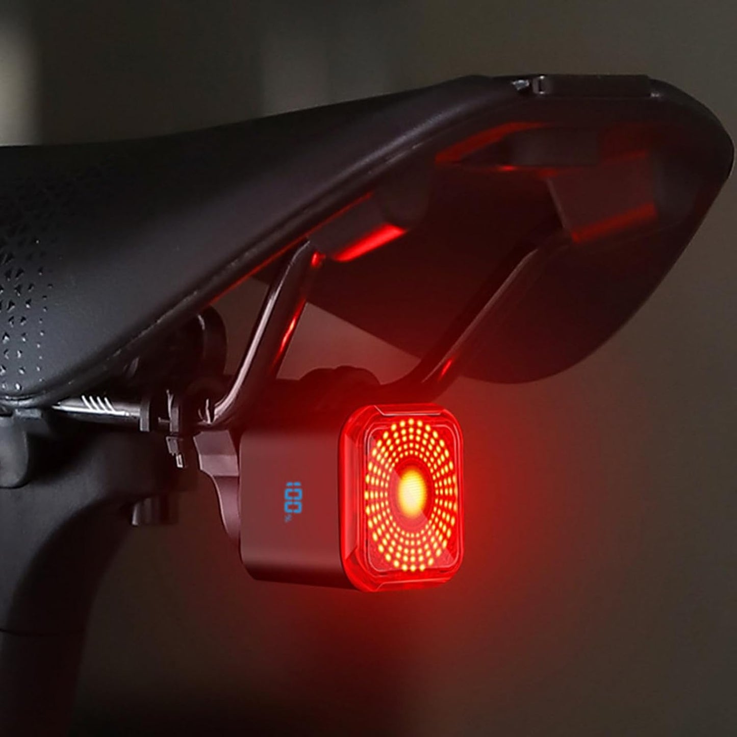 Smart Cycling Tail Light, Brake Sensing Rear Light, 6 Lighting Modes, Digital Power Display, Vibration Sensor, Waterproof Ip55, Rechargeable, Road Mountain City Commuting