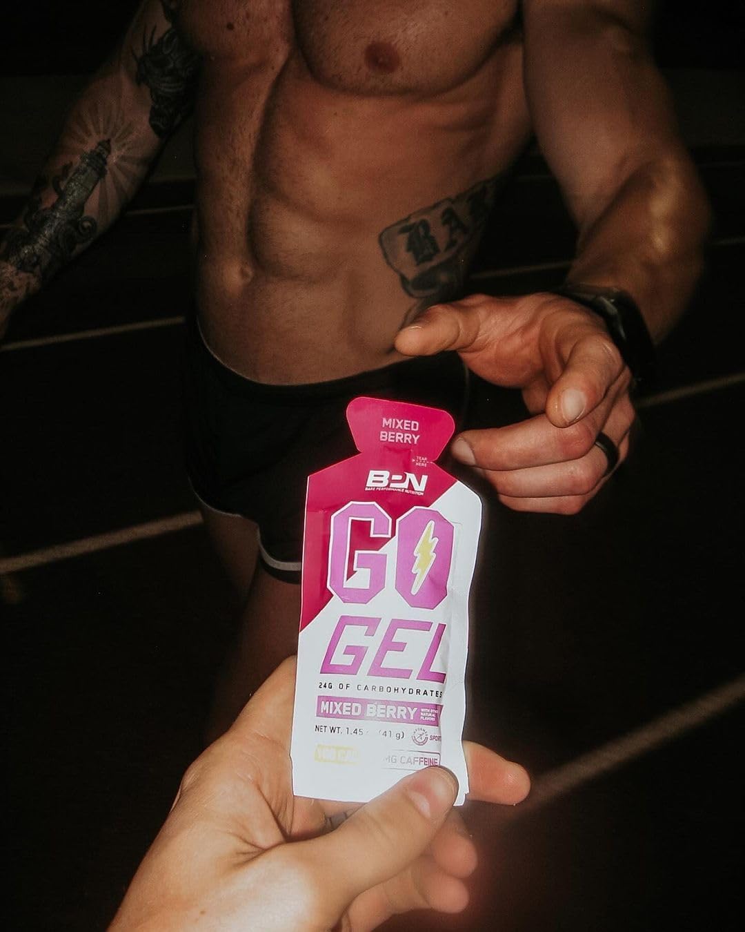 BARE PERFORMANCE NUTRITION, BPN Go Gel Endurance Gel, 24g of Carbohydrates & 100 Calories per Gel Pack, Vegan + Gluten Free Running Gel, 10 Single-Serving Gel Packs, Caffeinated Mixed Berry