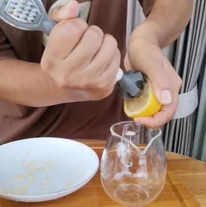 Sbuccia grattugia 3 in 1 in acciaio inox, per sbucciare limone, utensile da cucina per cocktail, lime e arance, gadget da cucina (grigio)