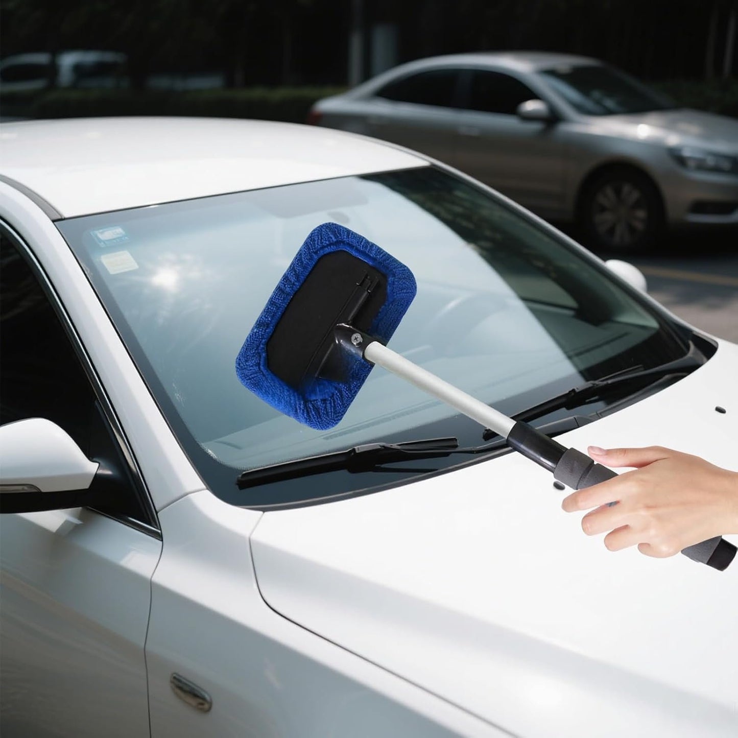 Microfiber Windshield Cleaner, Extendable Handle Tool, Interior Towel Brush, Lightweight Detailing Brush, for Automotive, Home Mirrors, Floor Cleaning, 49cm/19.29 inches